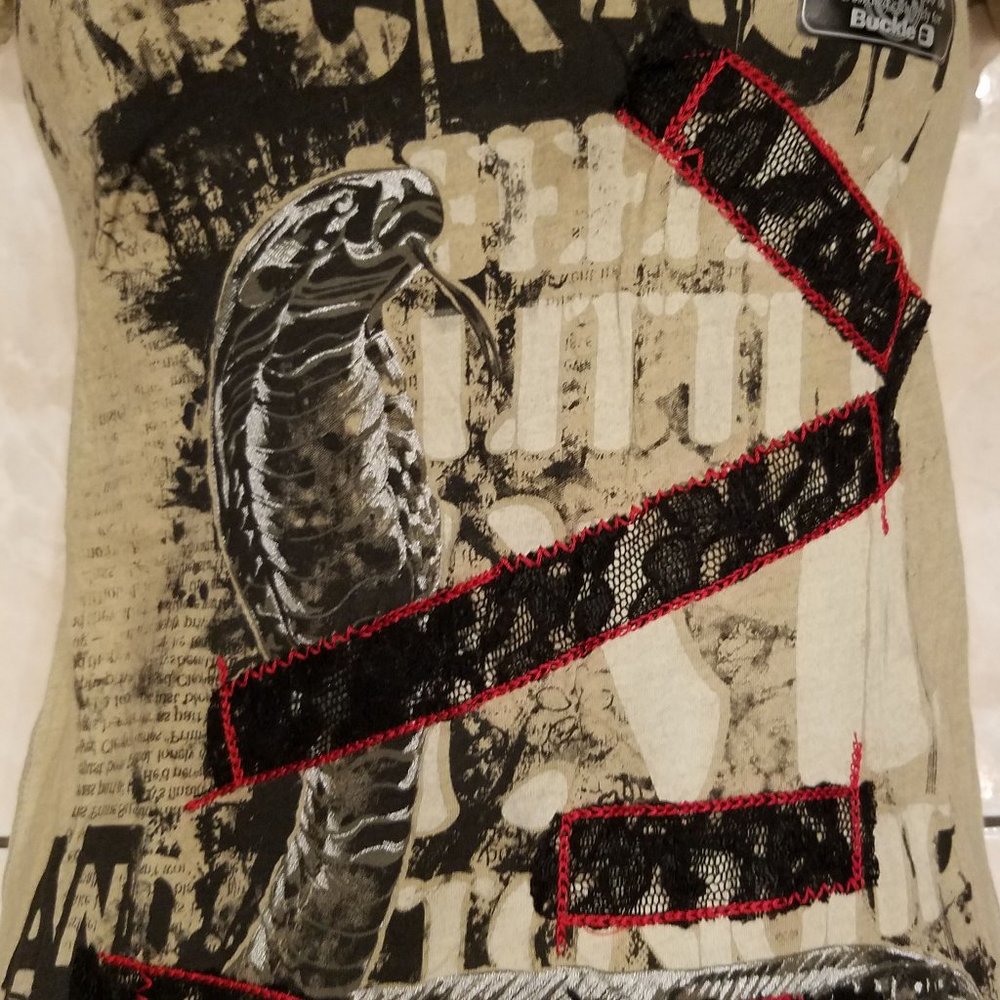CRASH and BURN graphic T-Shirt with lace design S M L - Picture 2 of 2